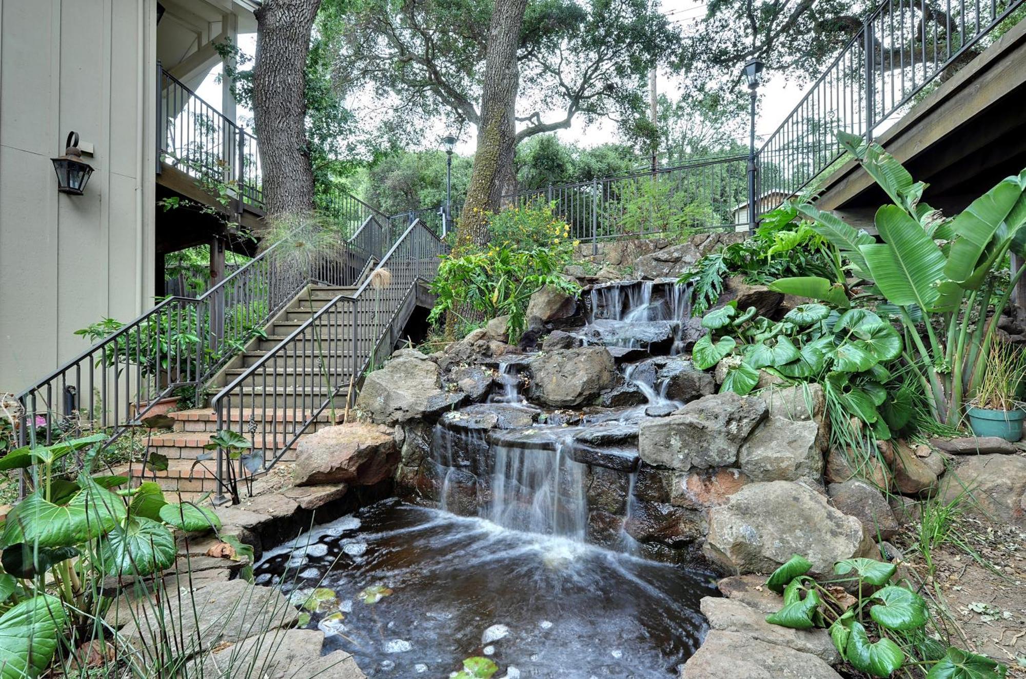 Saratoga Oaks Lodge Dış mekan fotoğraf